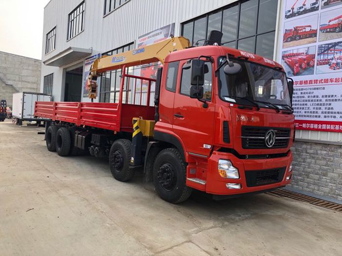 東風(fēng)天龍前四后八隨車(chē)吊