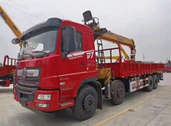 東風D7前四后八隨車吊,配石煤12,14,16噸吊機多少錢?